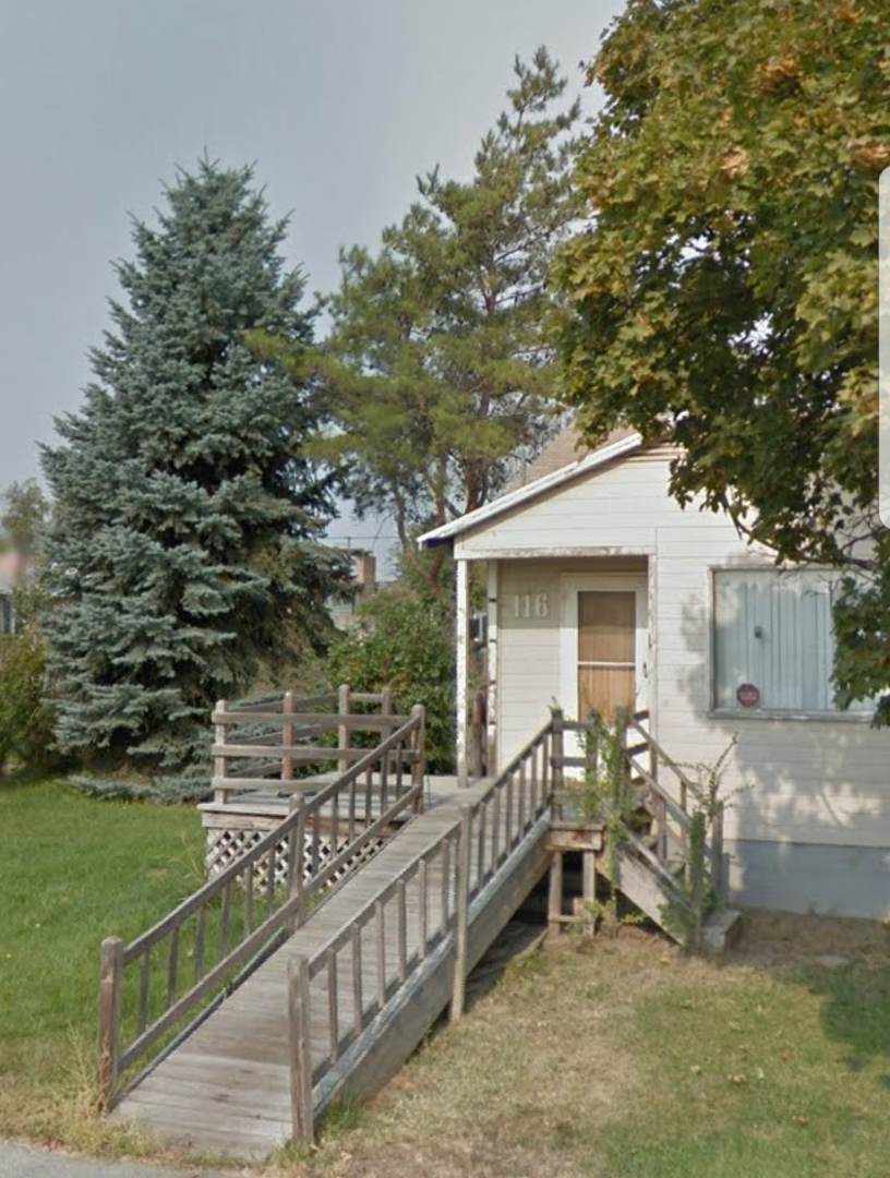 Moses Lake Apartment: 116 W 6th Ave