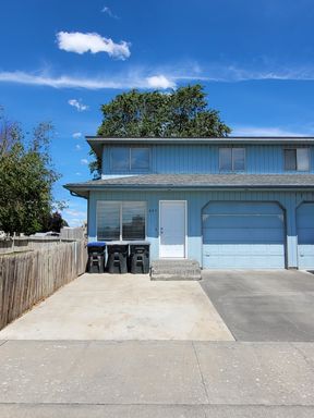August Rent FREE - Garage/ Central Heat & Air Conditioning – photo 1