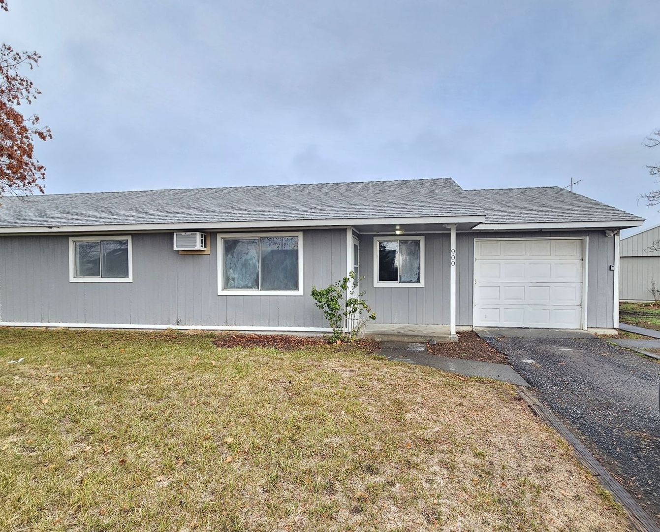 Moses Lake Multiplex: 900-902 Lindberg Lane