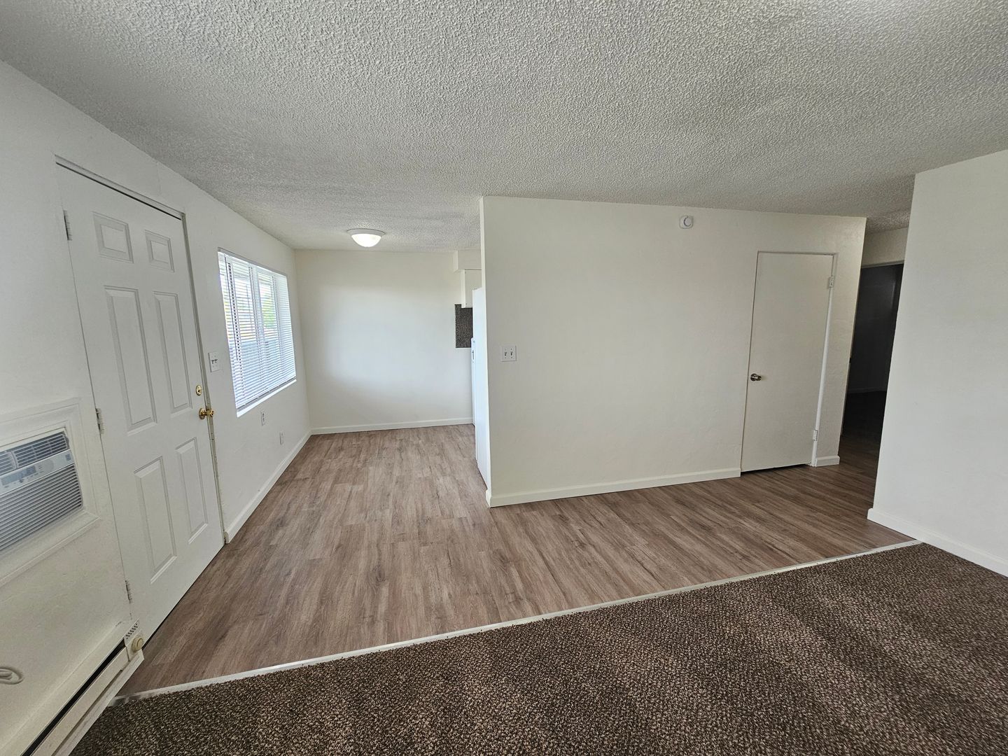 MOSES LAKE Apartment: 601 S. Division St.