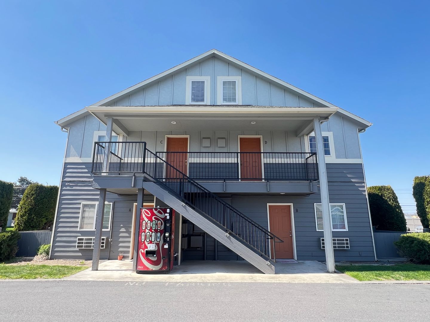 Moses Lake Apartment: 605 S A Street