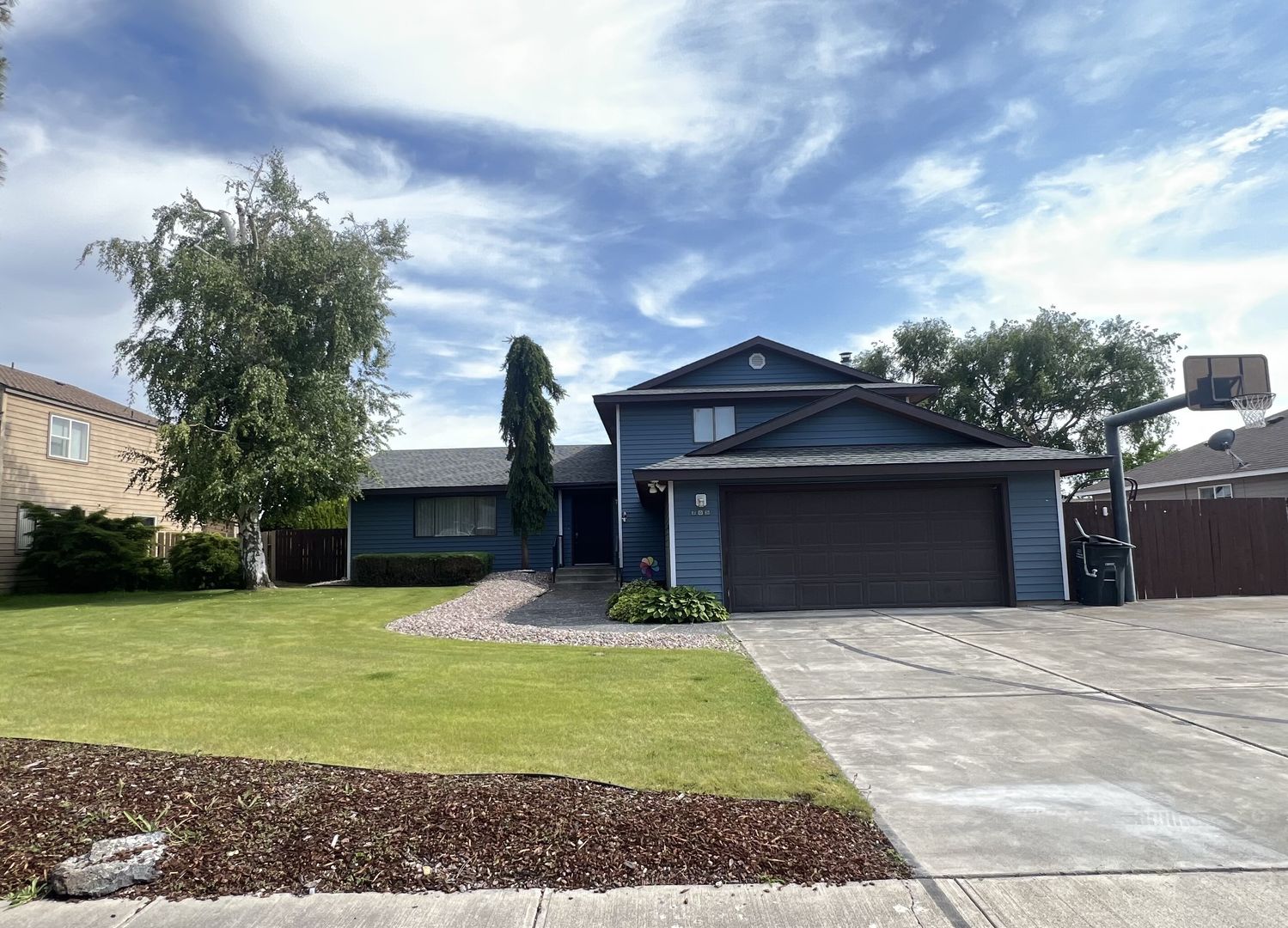 Moses Lake House: 705 Edgewater Ln.