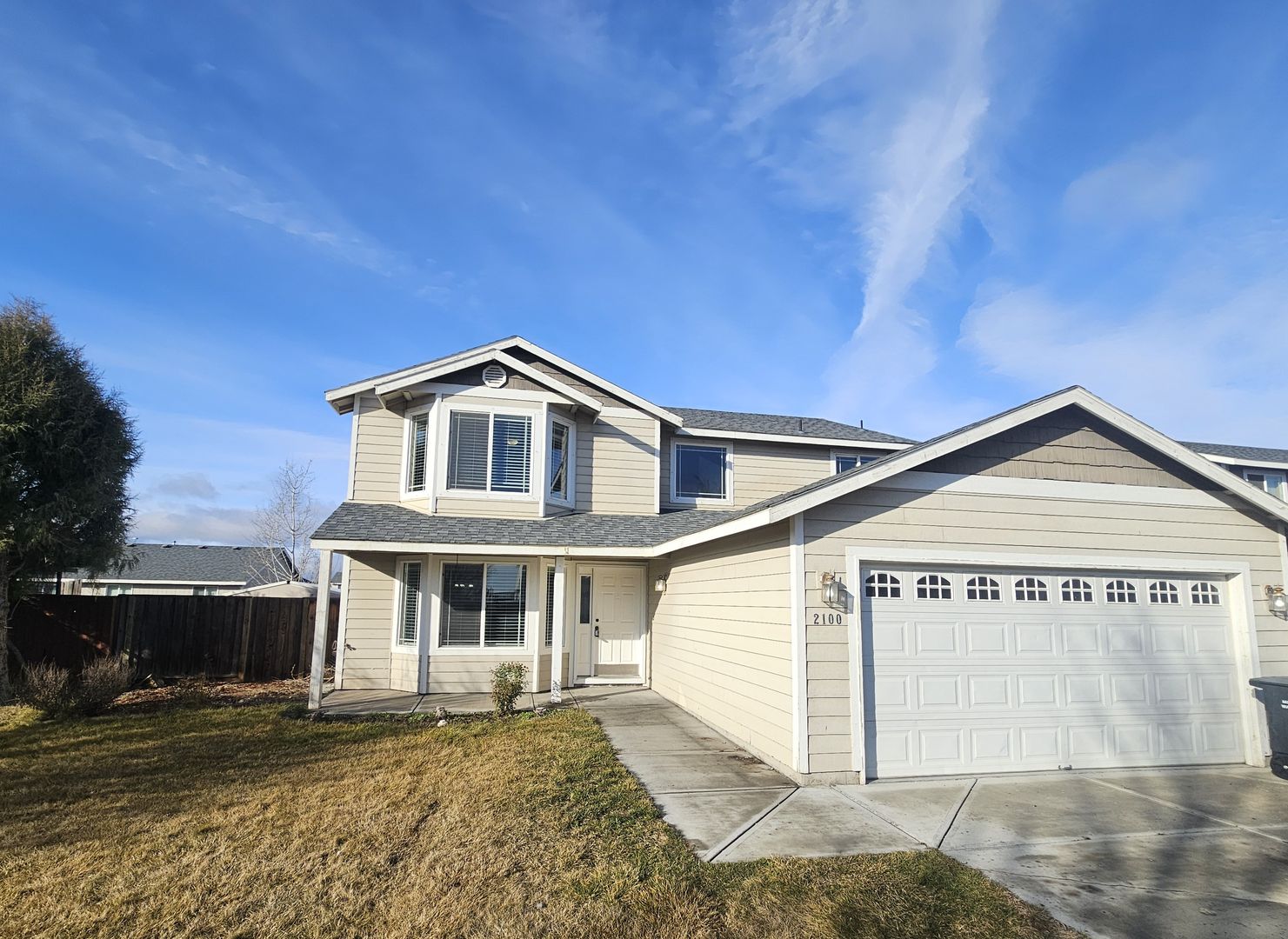 Moses Lake House: 2100 Perch Ave