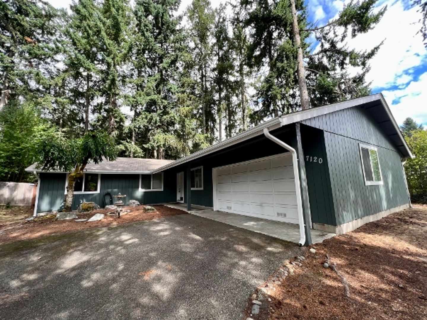 Olympia House: 7120 Sierra Dr SE