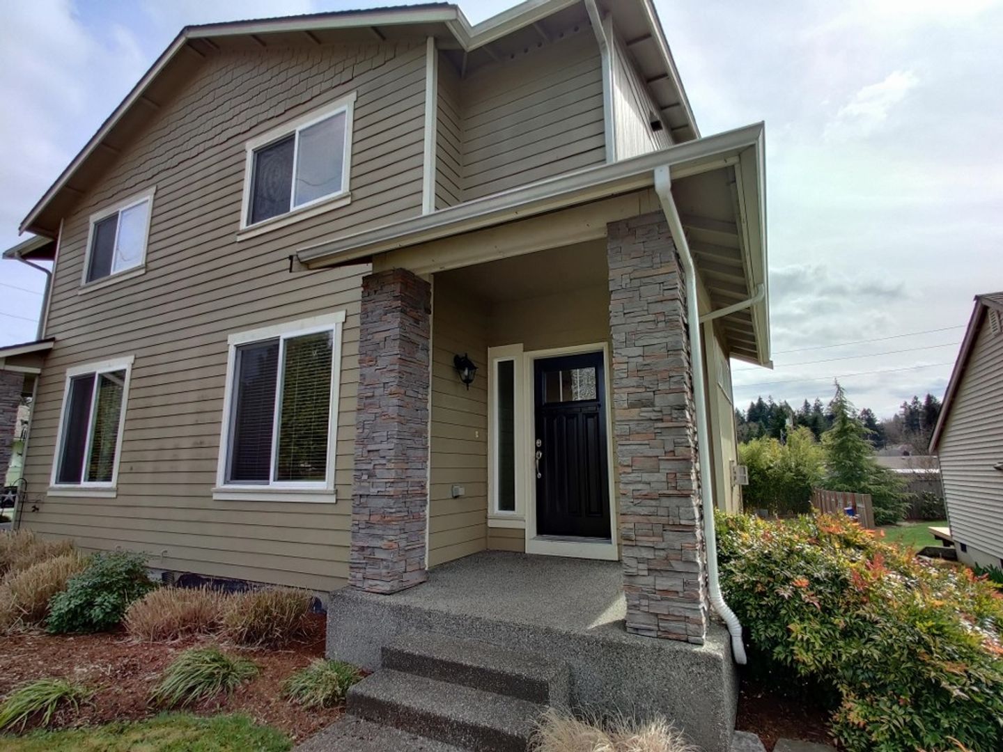 Tumwater House: 515-B Ferry St SW