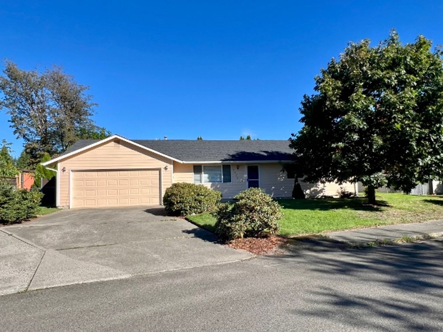Olympia House: 2422 Leach Ct SE