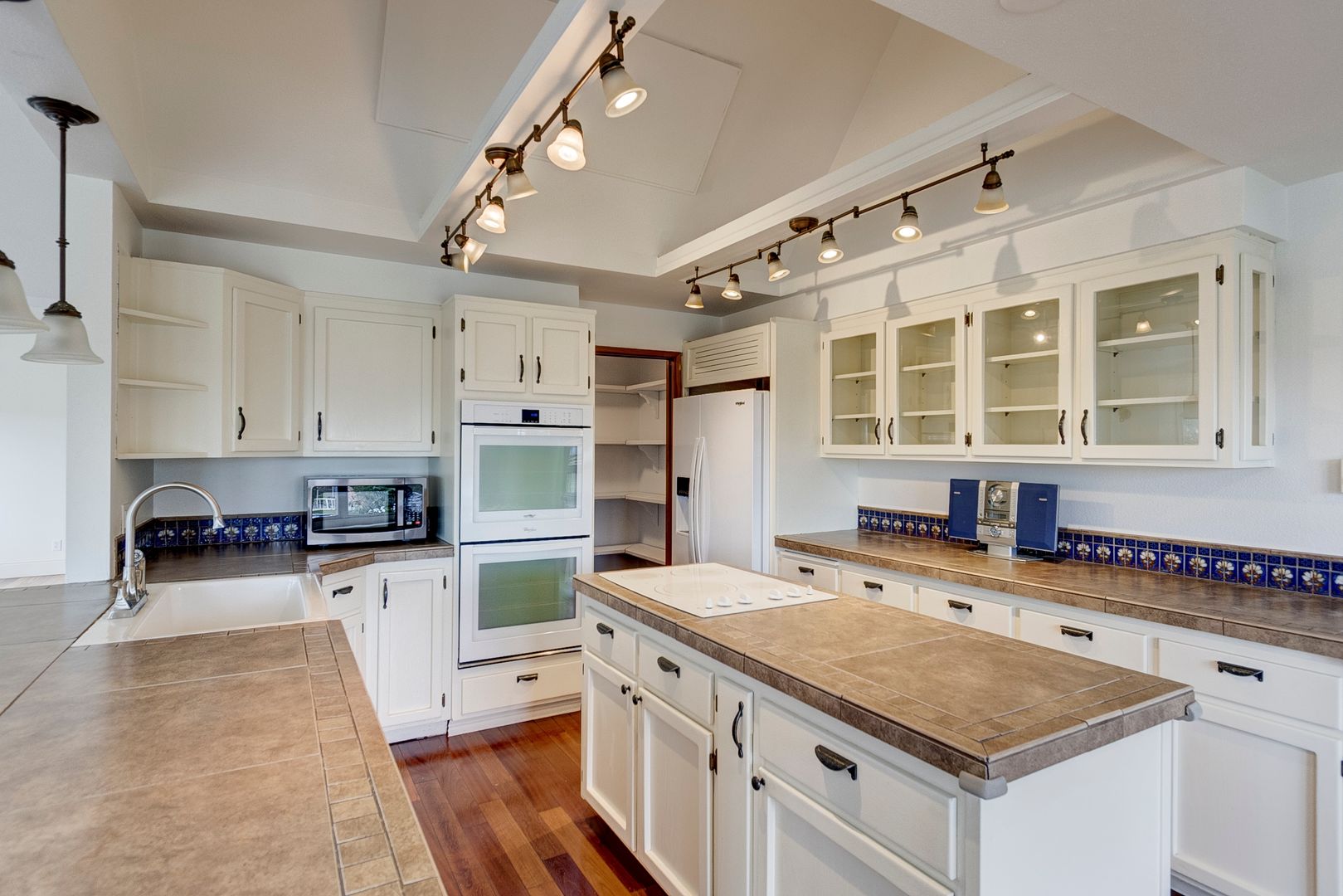 Coupeville House: 207 NW Coveland St