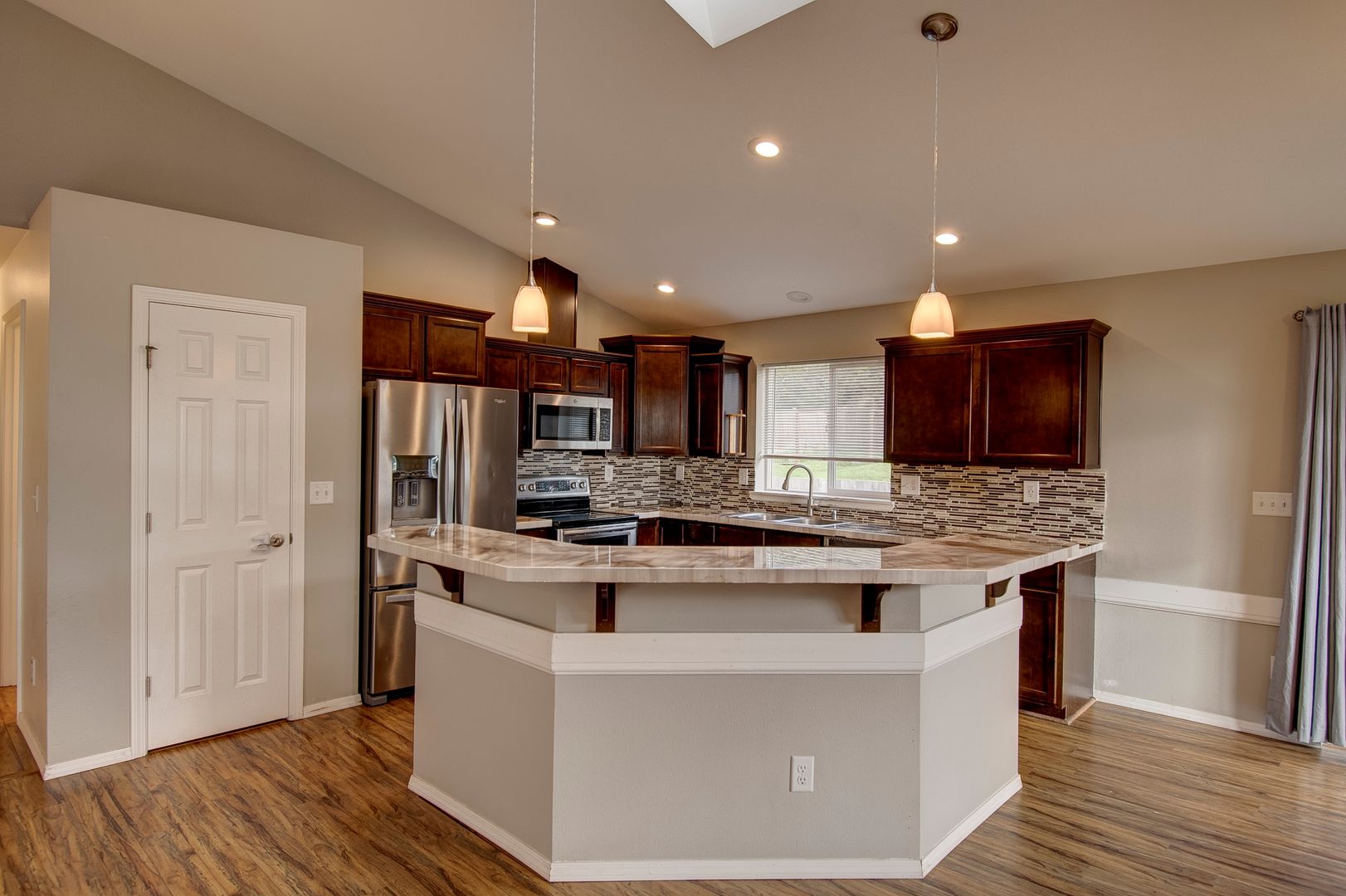 Oak Harbor House: 940 Shawn Ave