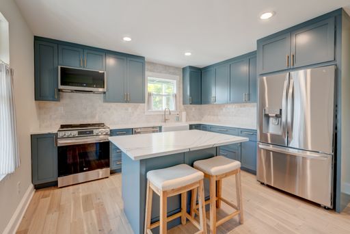 Beautiful 4-Bedroom Home in the Heart of Coupeville – Partial Water Views & Walkable to Downtown!