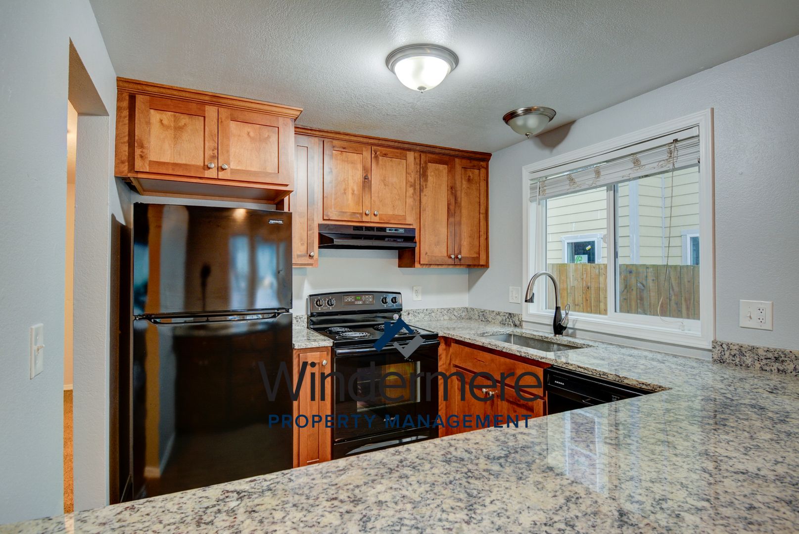 Oak Harbor Apartment: 952 SE Ely St