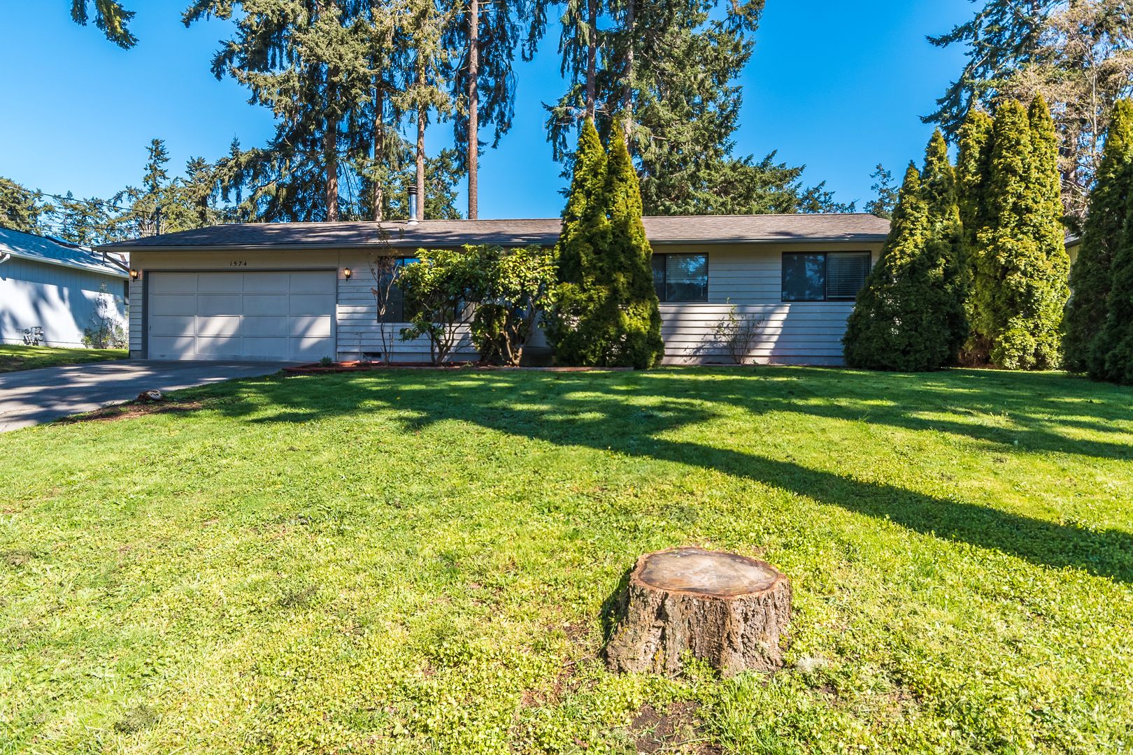 Oak Harbor House: 1574 SW Swantown Ave