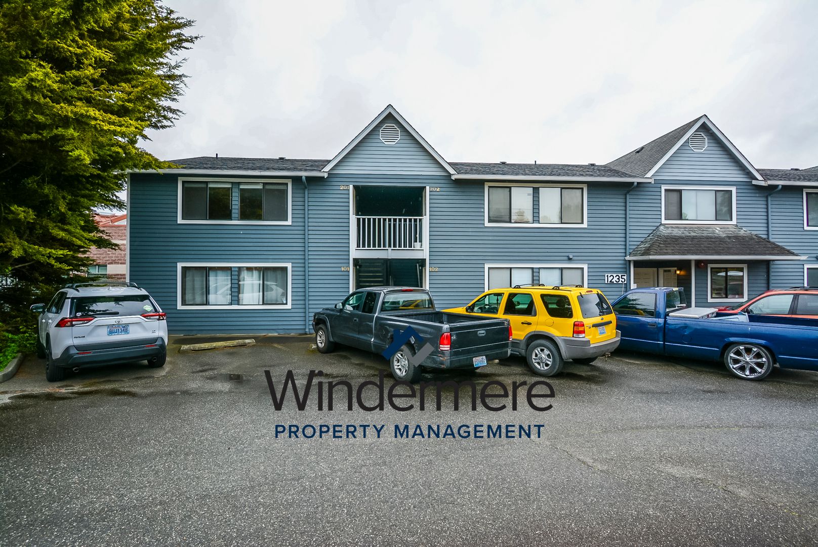 Oak Harbor Apartment: 1235 SE 4th Ave