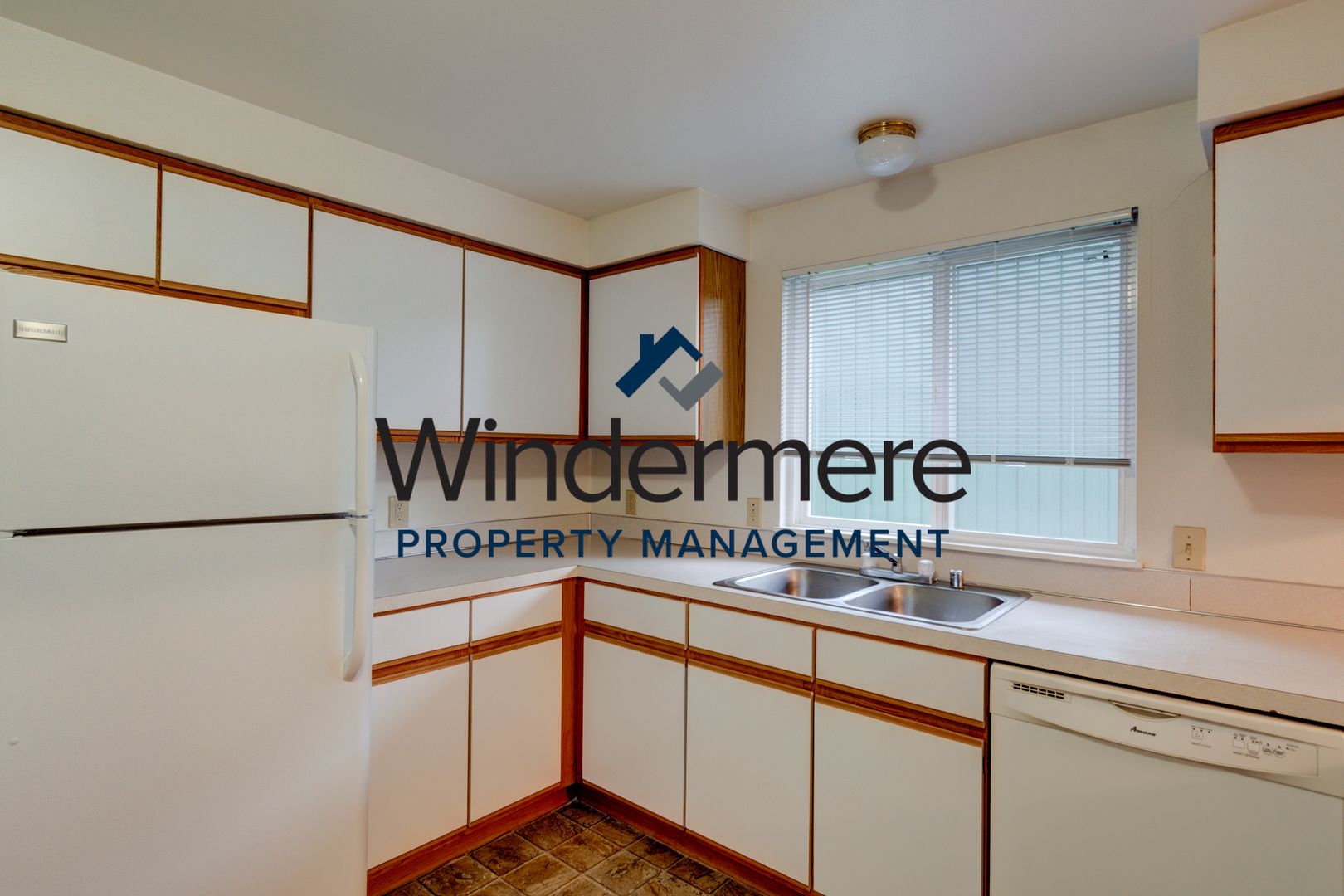 Coupeville Apartment: 106 S. Main Street