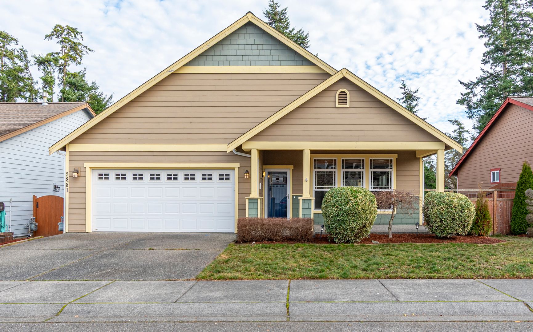 Oak Harbor House: 2881 SW Berwick Dr