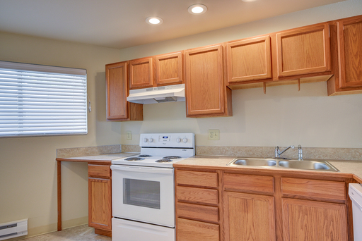2 Bed 1 Bath Second Level Apartment – photo 1