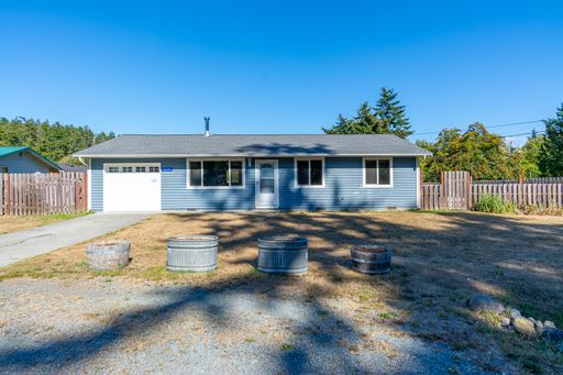 3 Bedroom 1 Bathroom in Sierra Community
