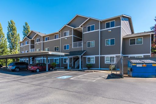 3 bedroom 2nd Floor Condo – photo 1
