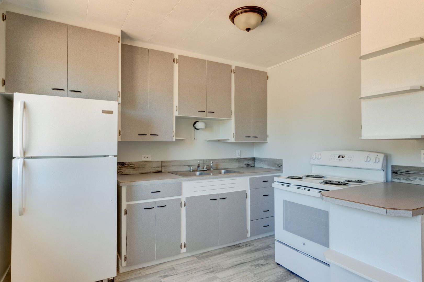 Oak Harbor Apartment: 3100 Taylor Rd