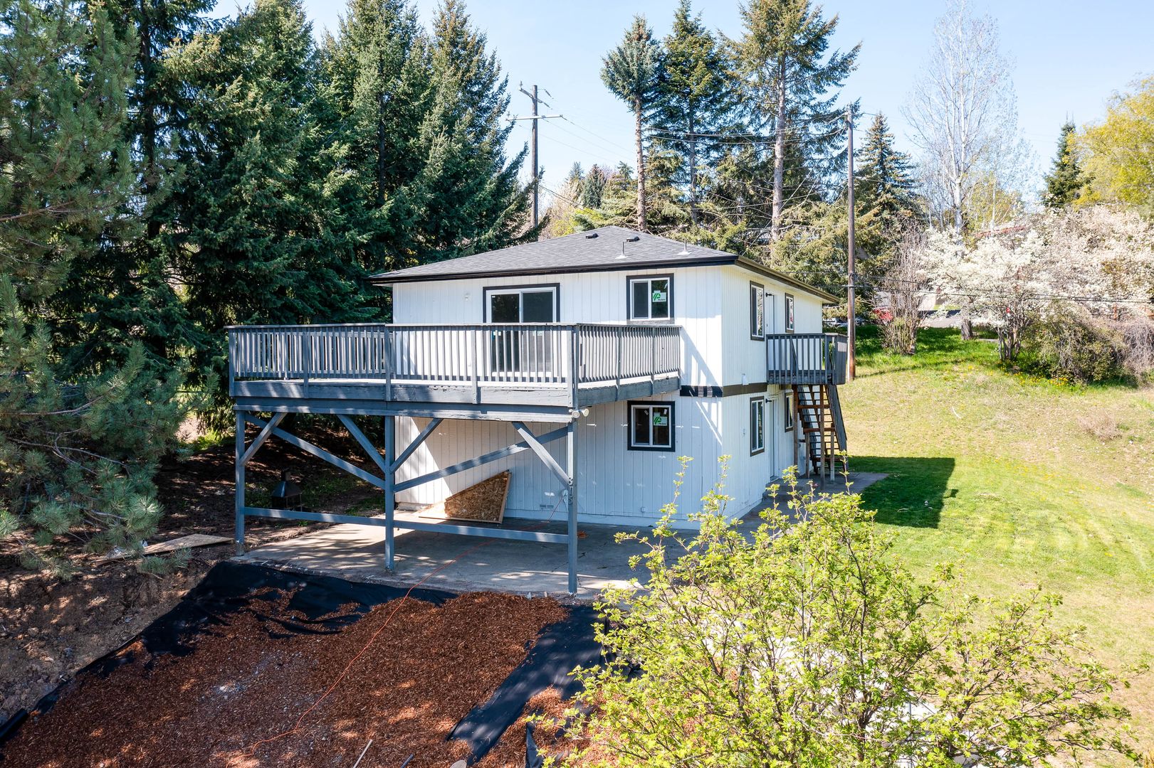 Pullman Apartment: 815 SW State Street