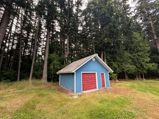 4204 Sharpe Road - Garage/Shop