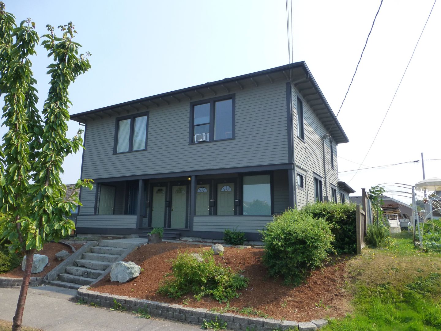 Anacortes Apartment: 1109 & 1111 8th Street