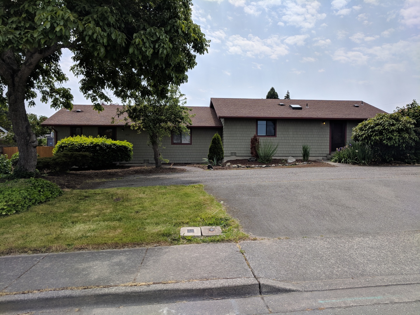 Anacortes Apartment: 1409-1411 32nd Street