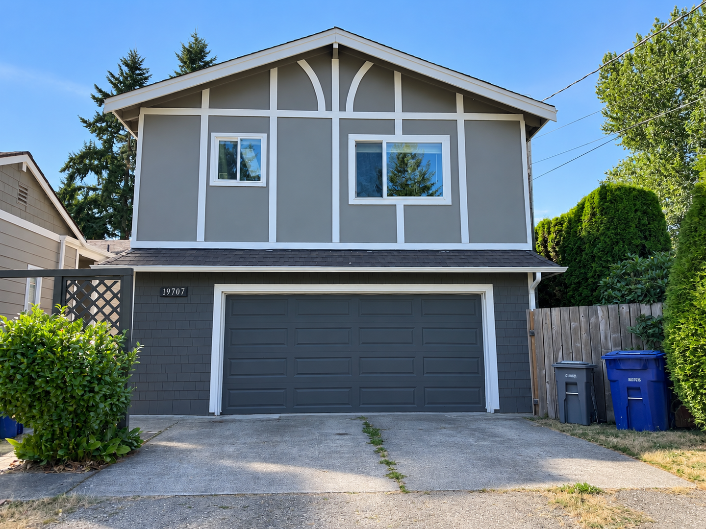 Kenmore House: 19707 61st Pl NE