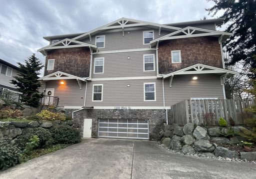 The Residence at Storvik Park | 1109 29th Street, Unit 102