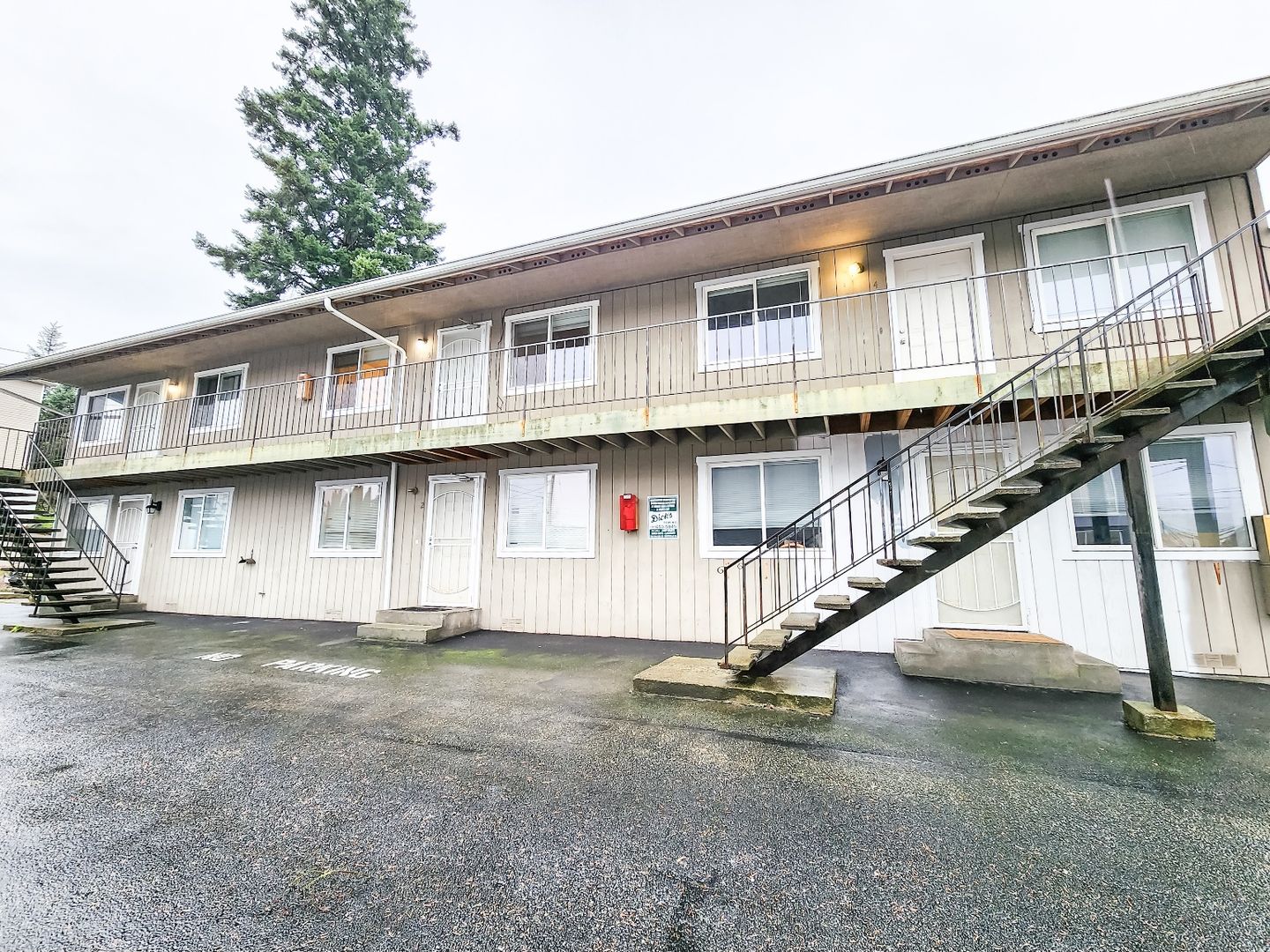 Arlington Apartment: 529 N Macleod Ave