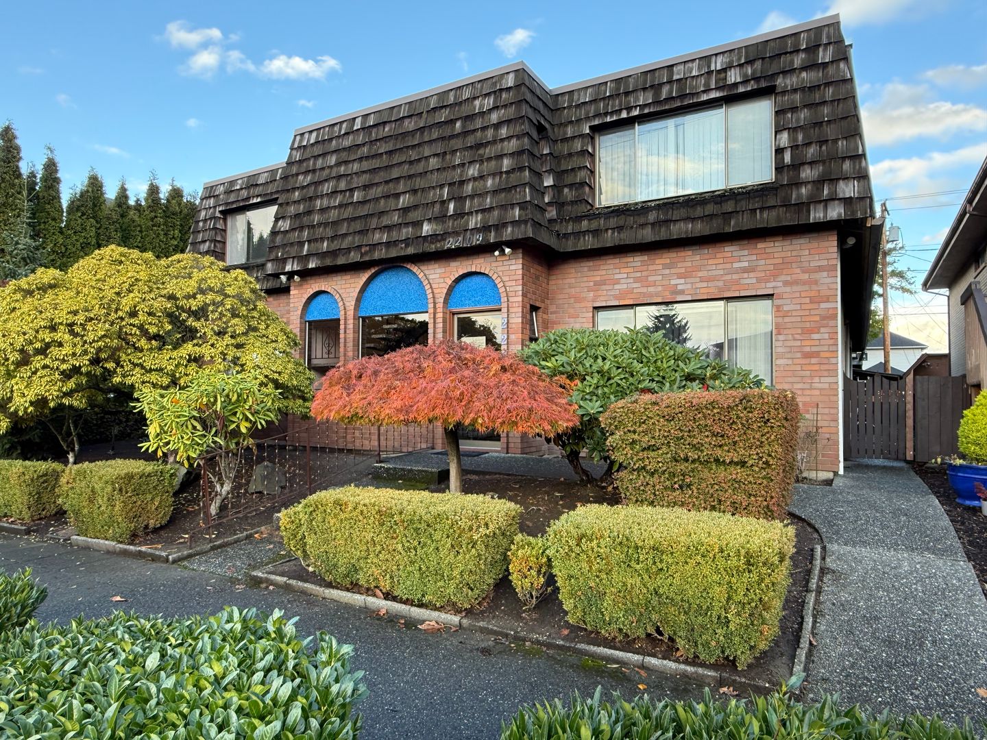 Everett Apartment: 2209 Colby Ave