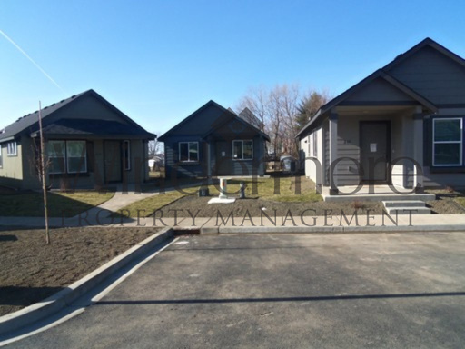 238 Chinook Loop ⭐$1,000 Rent Credit⭐ – photo 1
