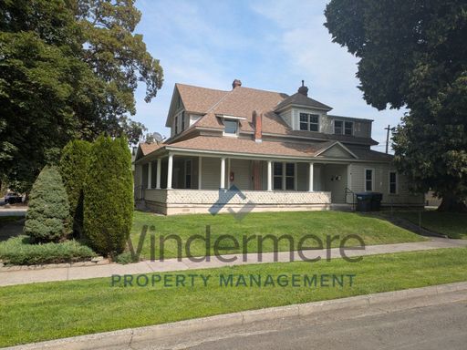 114 N Touchet St. #4