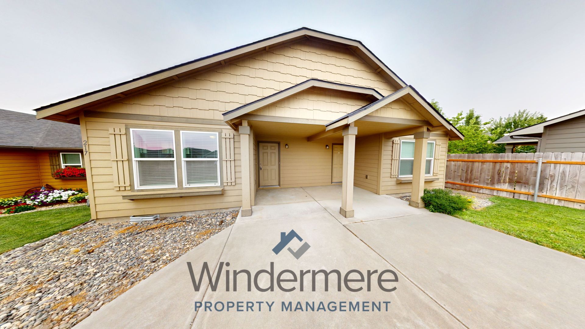 Walla Walla Apartment: 217 Marjorie Place