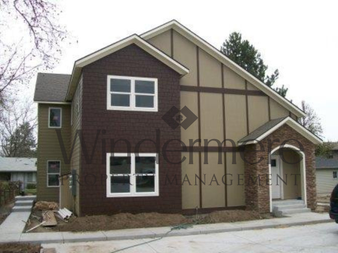 College Place Apartment: 1100 S College Avenue