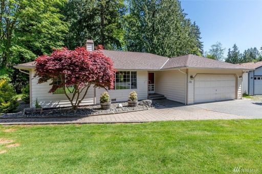 Private Port Ludlow Retreat with Fireplace & Two-Car Garage