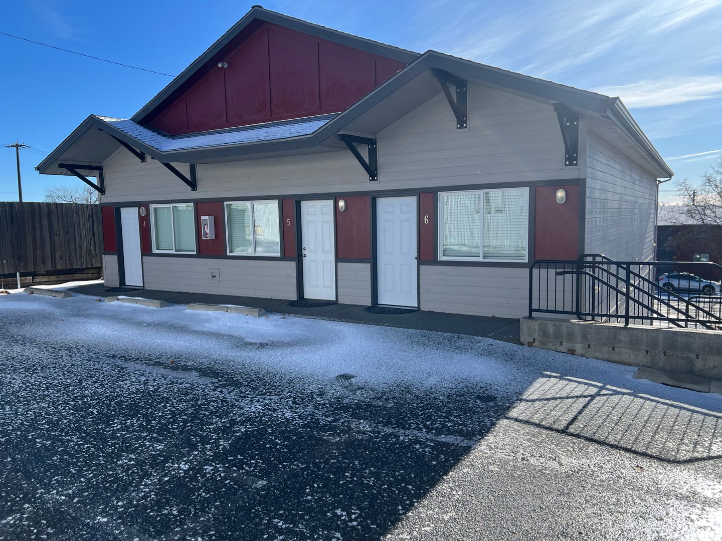 Cheney Apartment: 506 3rd Street