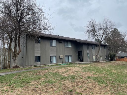 ***** MOVE IN SPECIAL 1/2 OFF 1ST FULL MONTH'S RENT ****Perry District – photo 1