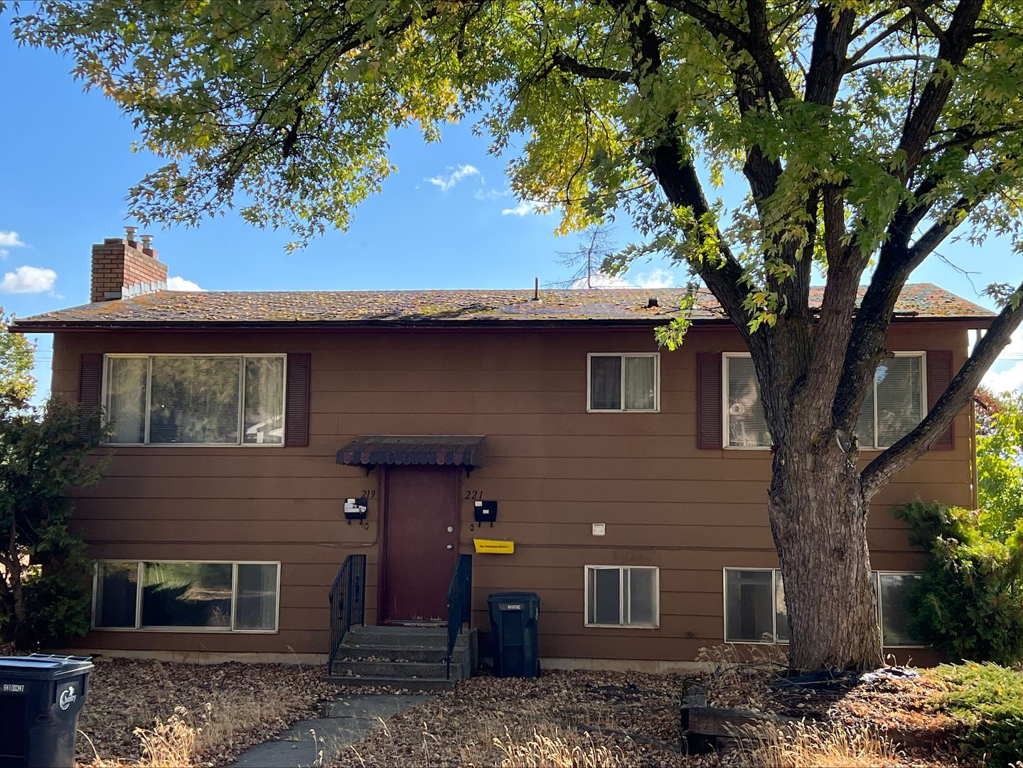 Cheney House: 221 W 5th