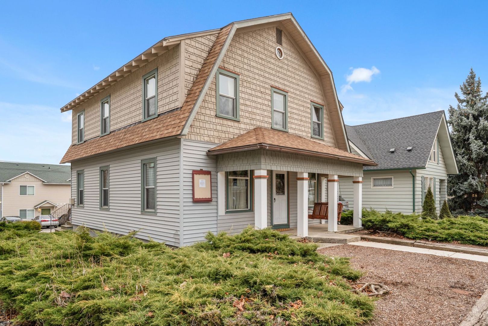 Cheney Apartment: 313 5th St