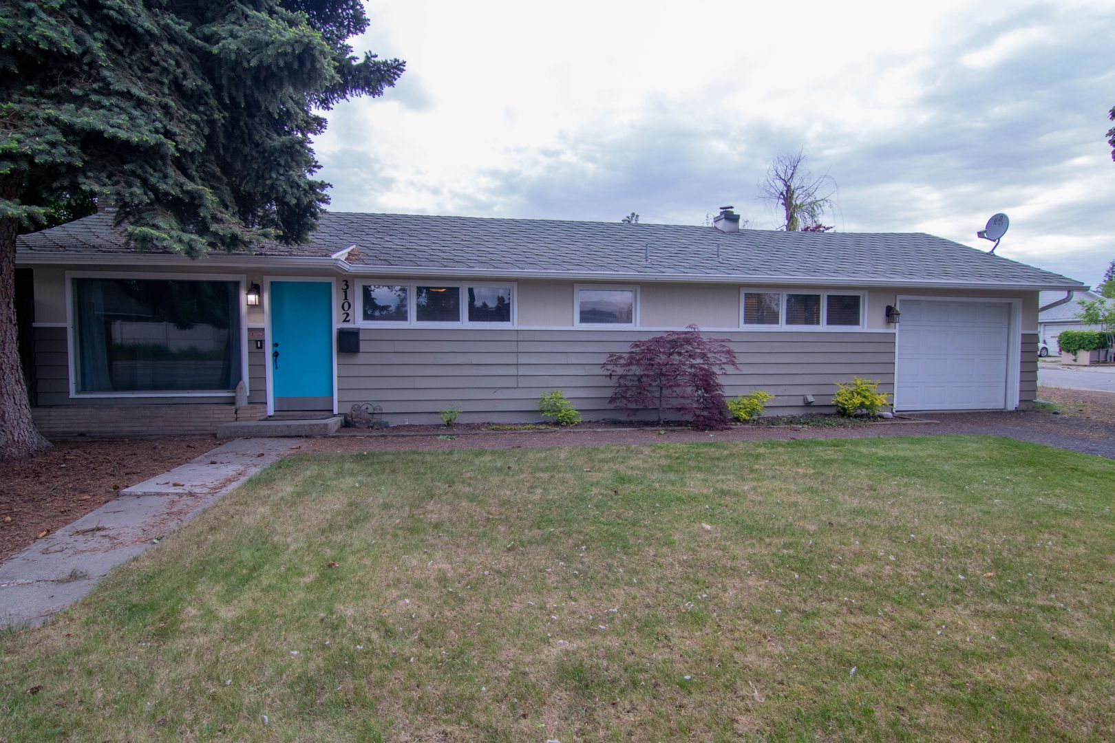 Spokane House: 3102 S Freya St