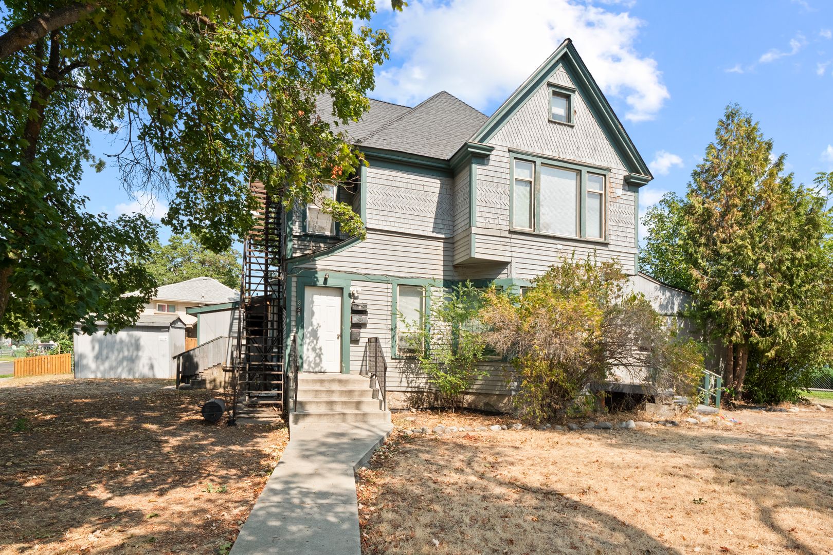 Spokane Apartment: 828 W Cleveland