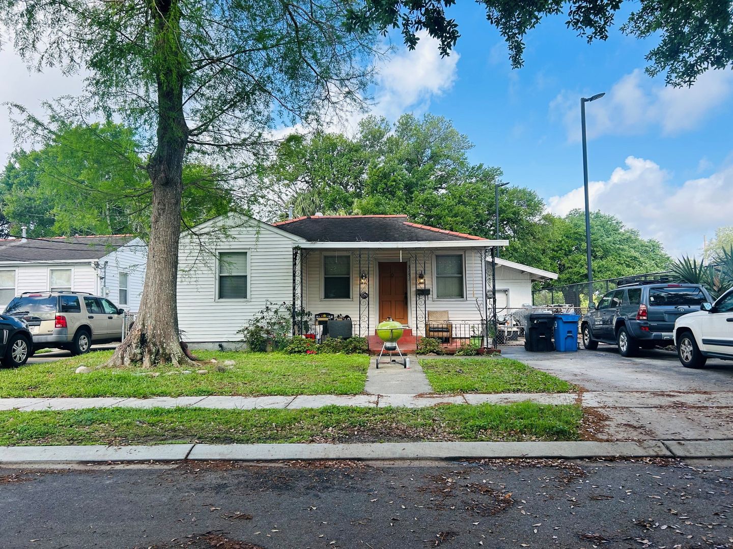 New Orleans House: 3151 Yupon St.