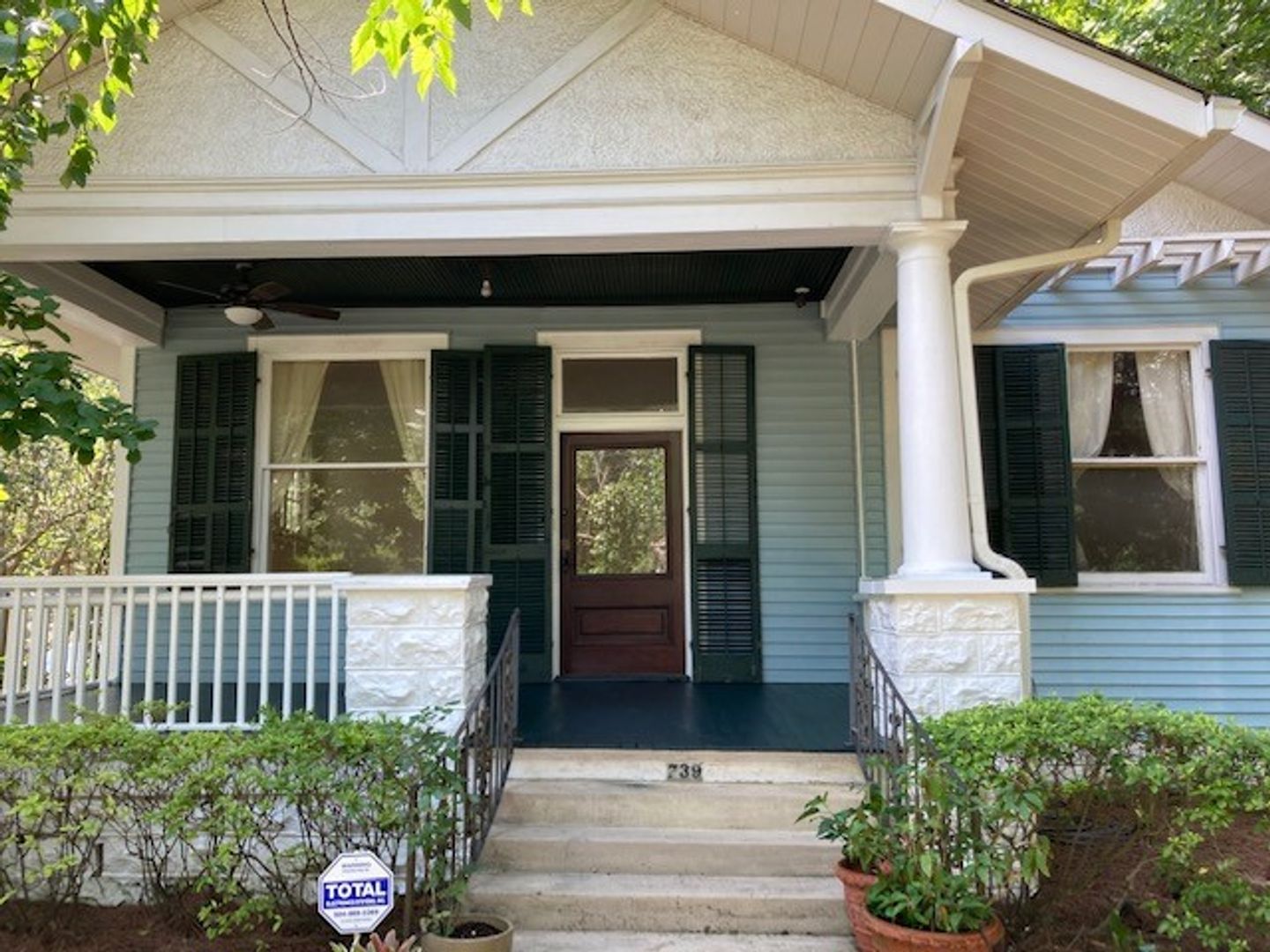 New Orleans House: 739 Pine Street