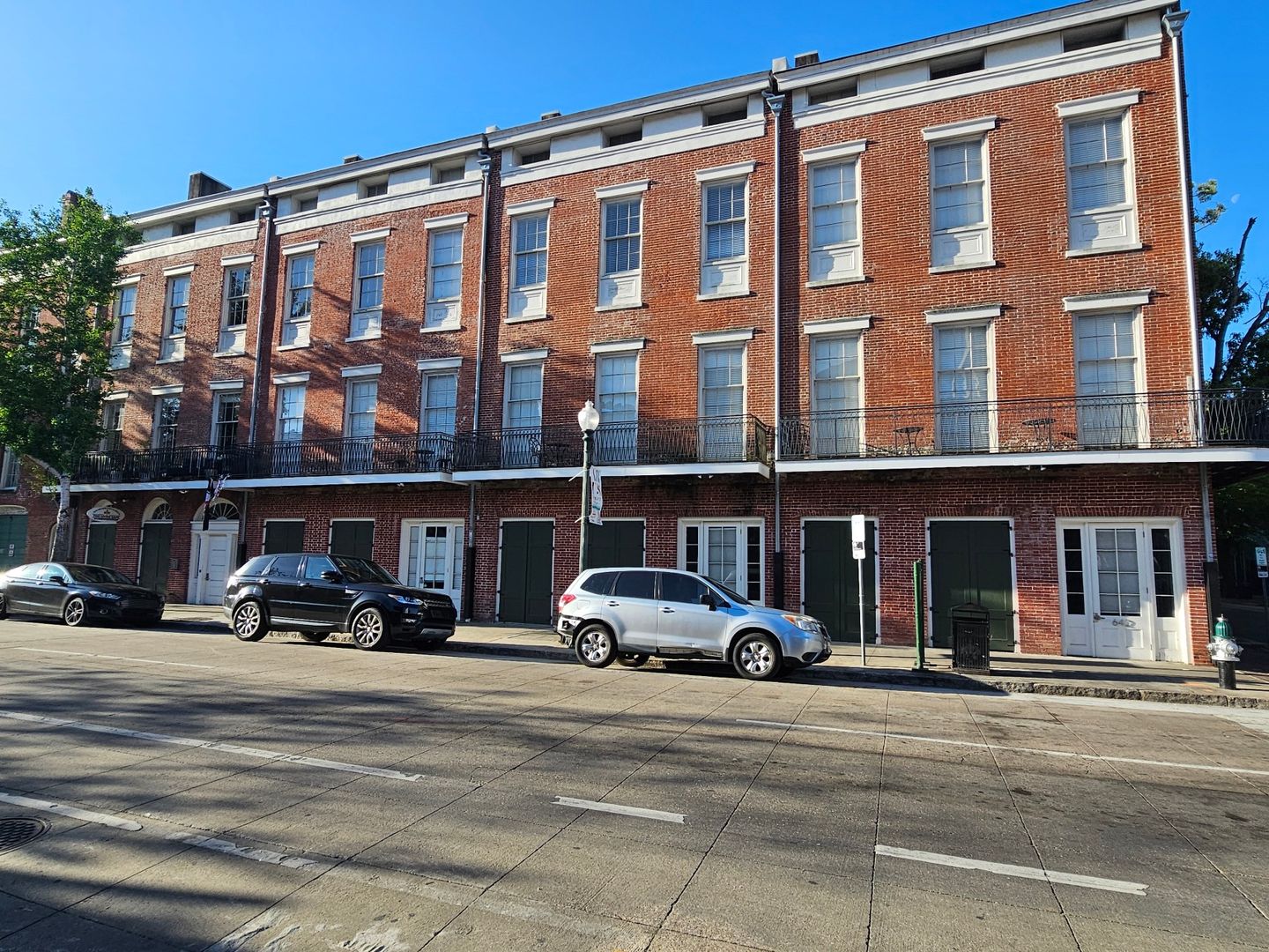 New Orleans Apartment: 802 St. Charles