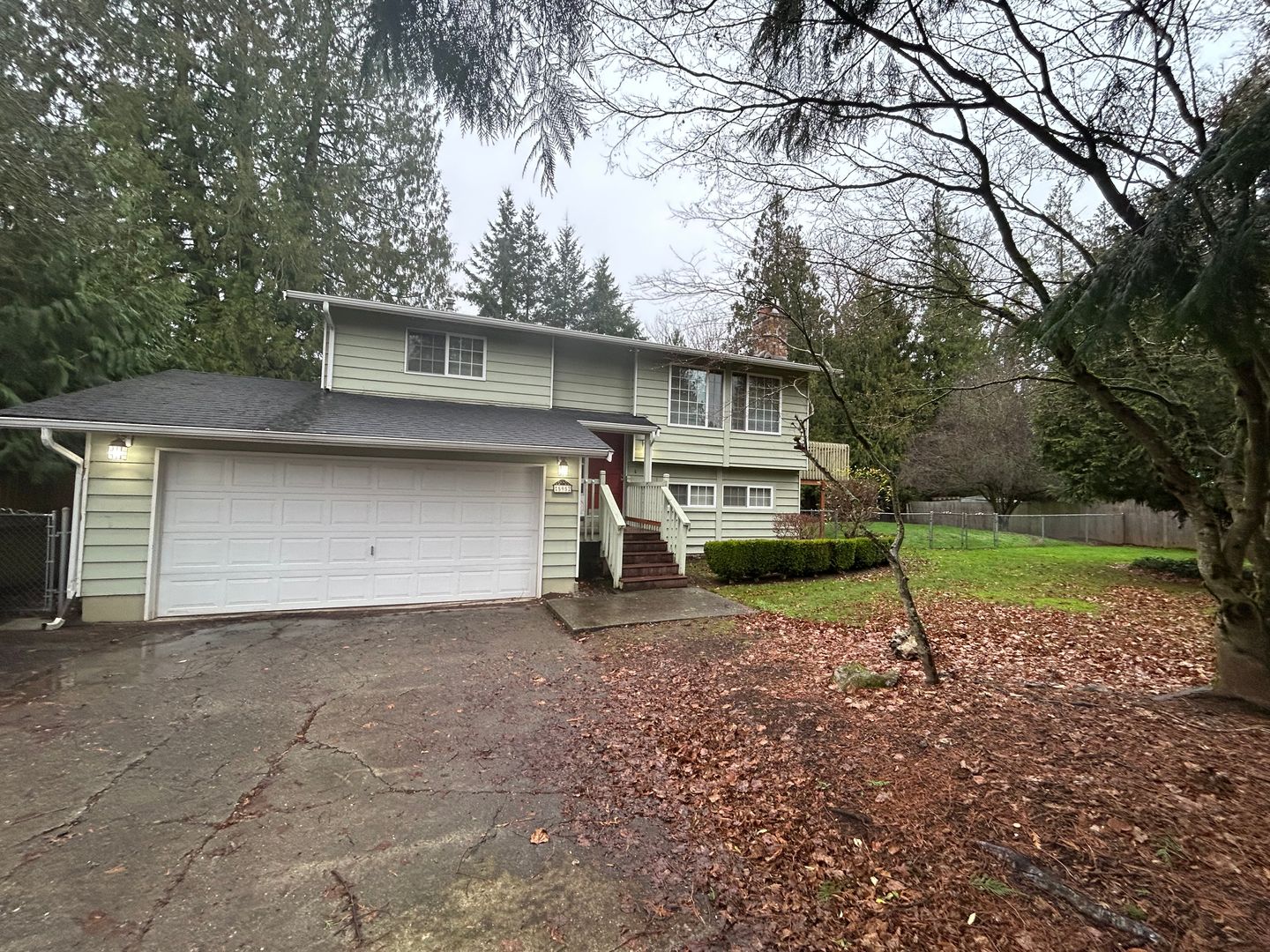 Ferndale House: 5952 Longdin St