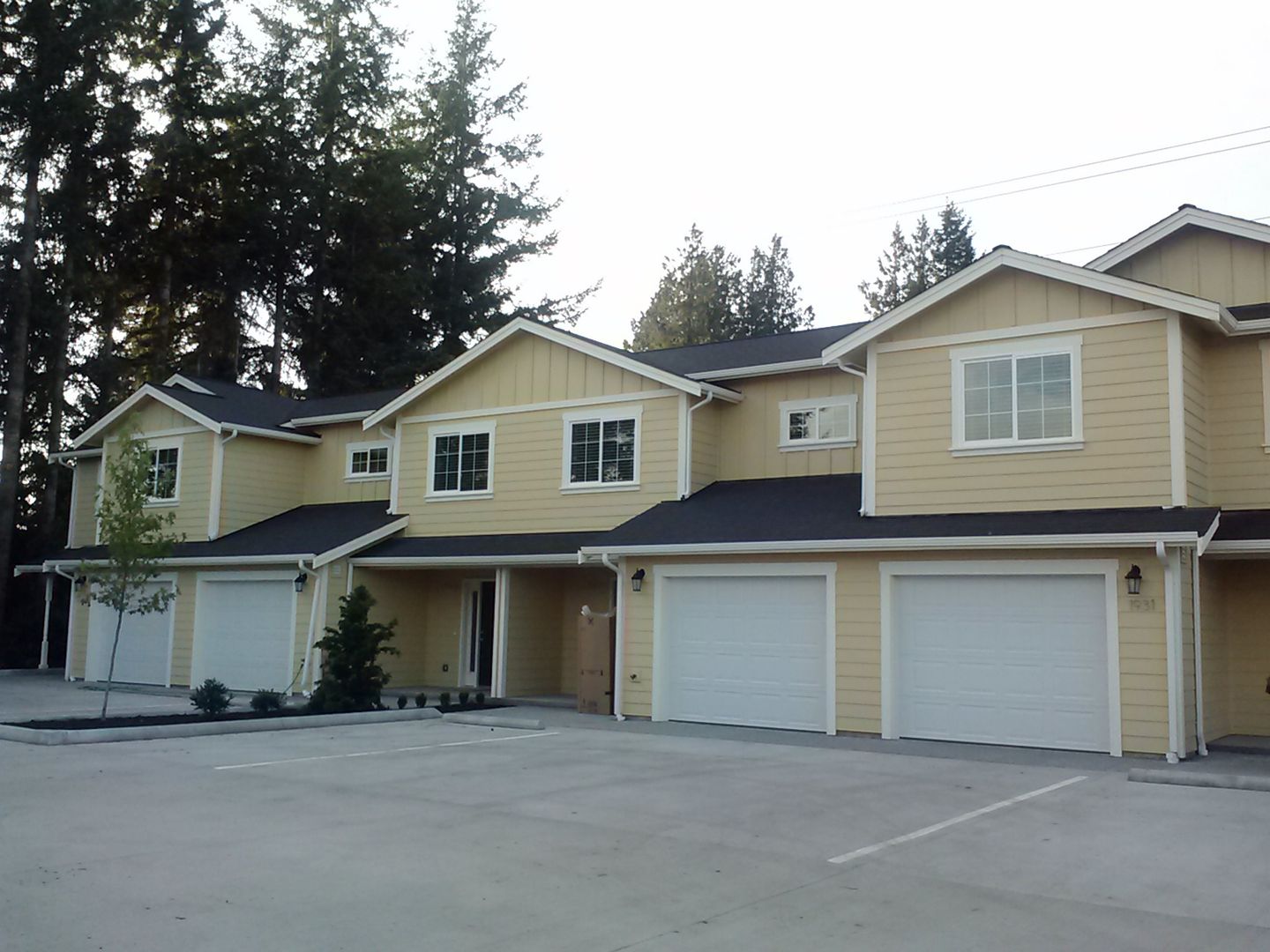 Lynden Apartment: 1931 N Prairie Ln