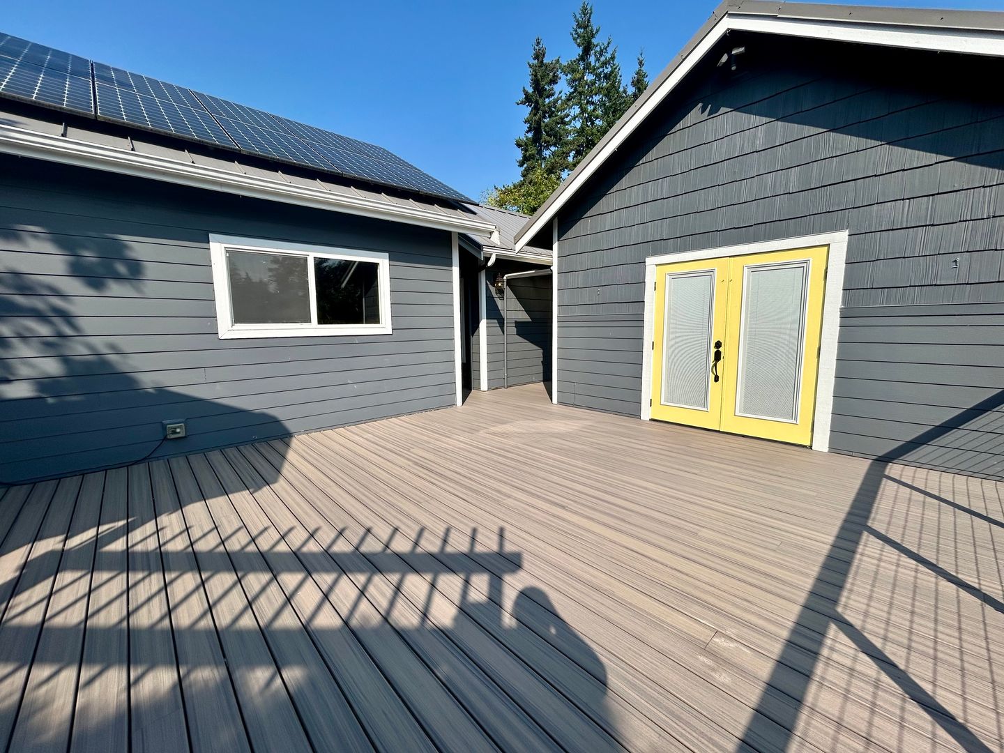 Bellingham House: 1204 Clearbrook Pl