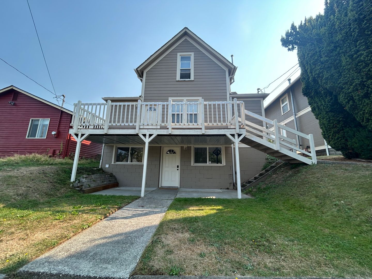 Bellingham Apartment: 1615 Humboldt St