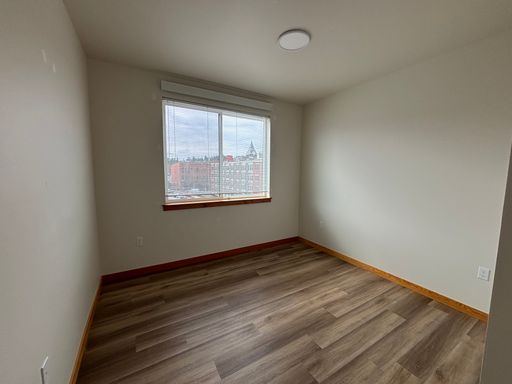 Listing photo thumbnail