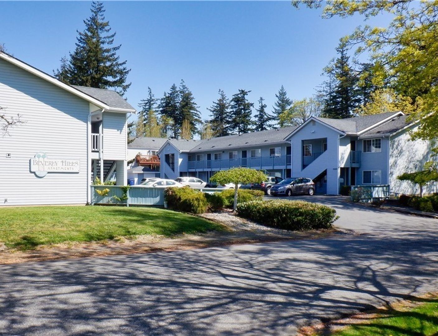 Bellingham Apartment: 2680-2690 Alderwood Ave
